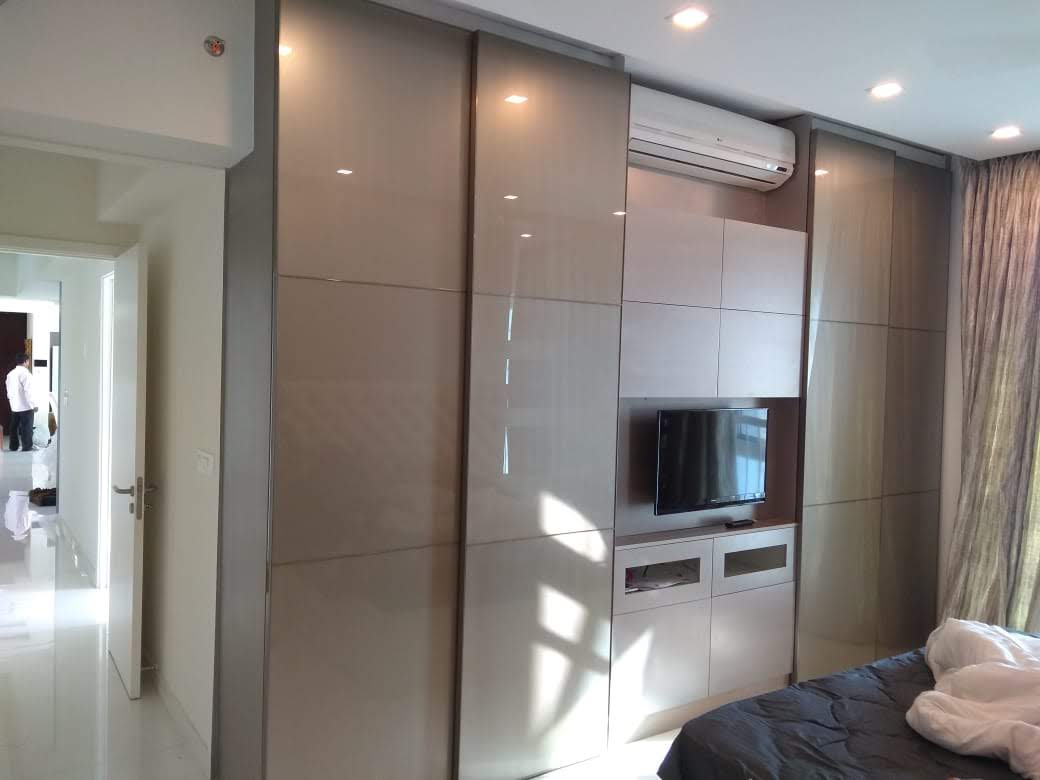 amazing-exclusive-designer-beautiful-lacquer-glass-wardrobes-in-gurgaon-gurgaon-best-dealers-and-manufacturers-in-gurgaon-india